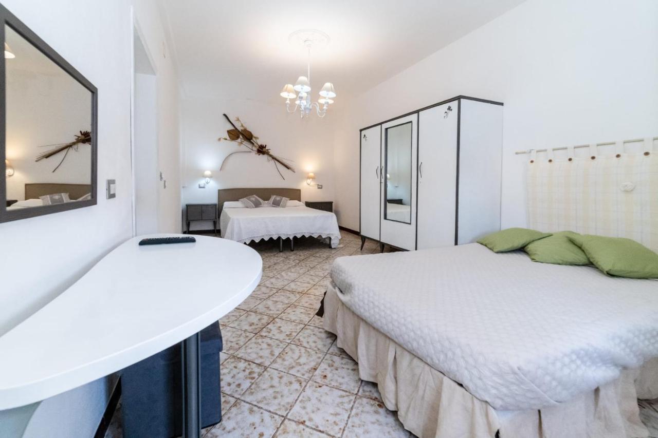B&B Shardana Sennori Εξωτερικό φωτογραφία